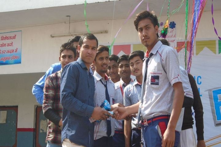 moment image