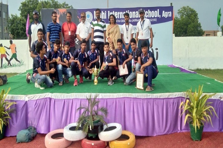 moment image