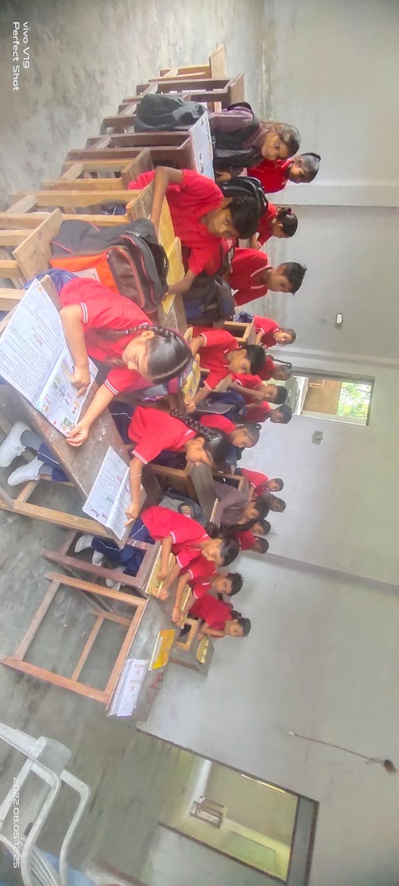 moment image