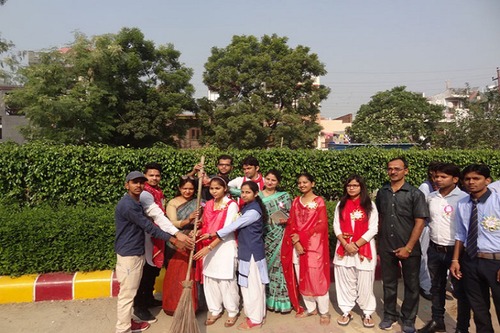 moment image