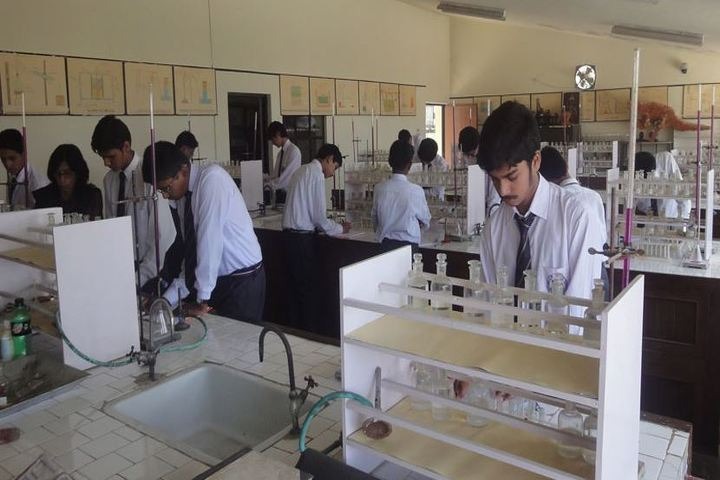 moment image