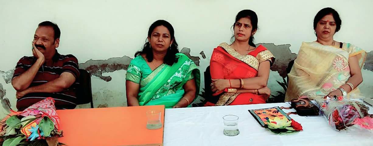 moment image