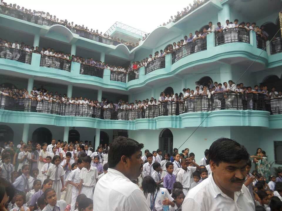 moment image