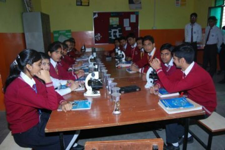 moment image
