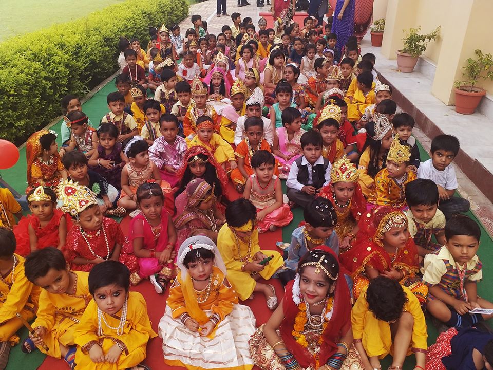 moment image