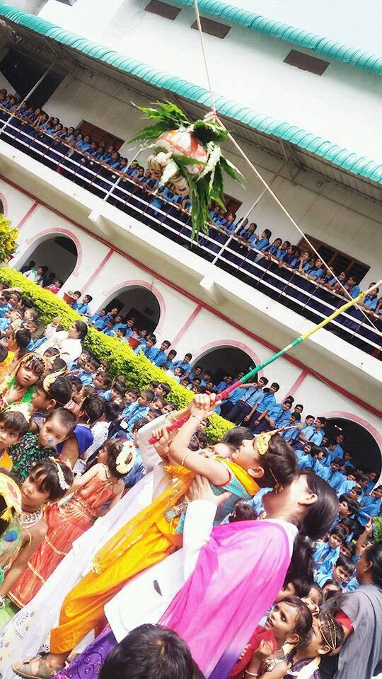 moment image