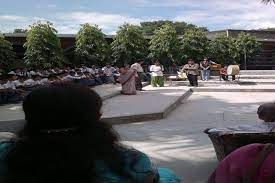 moment image